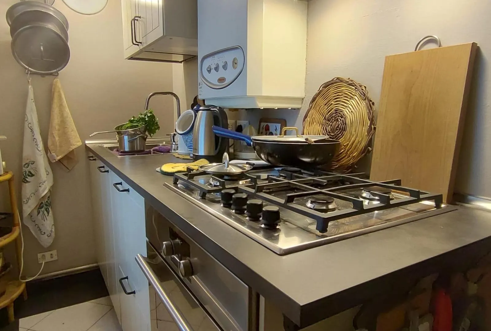 Borgo Pignolo - Room In Apartment With Private Bathroom And Shared Shower Bérgamo 0*,  Italia
